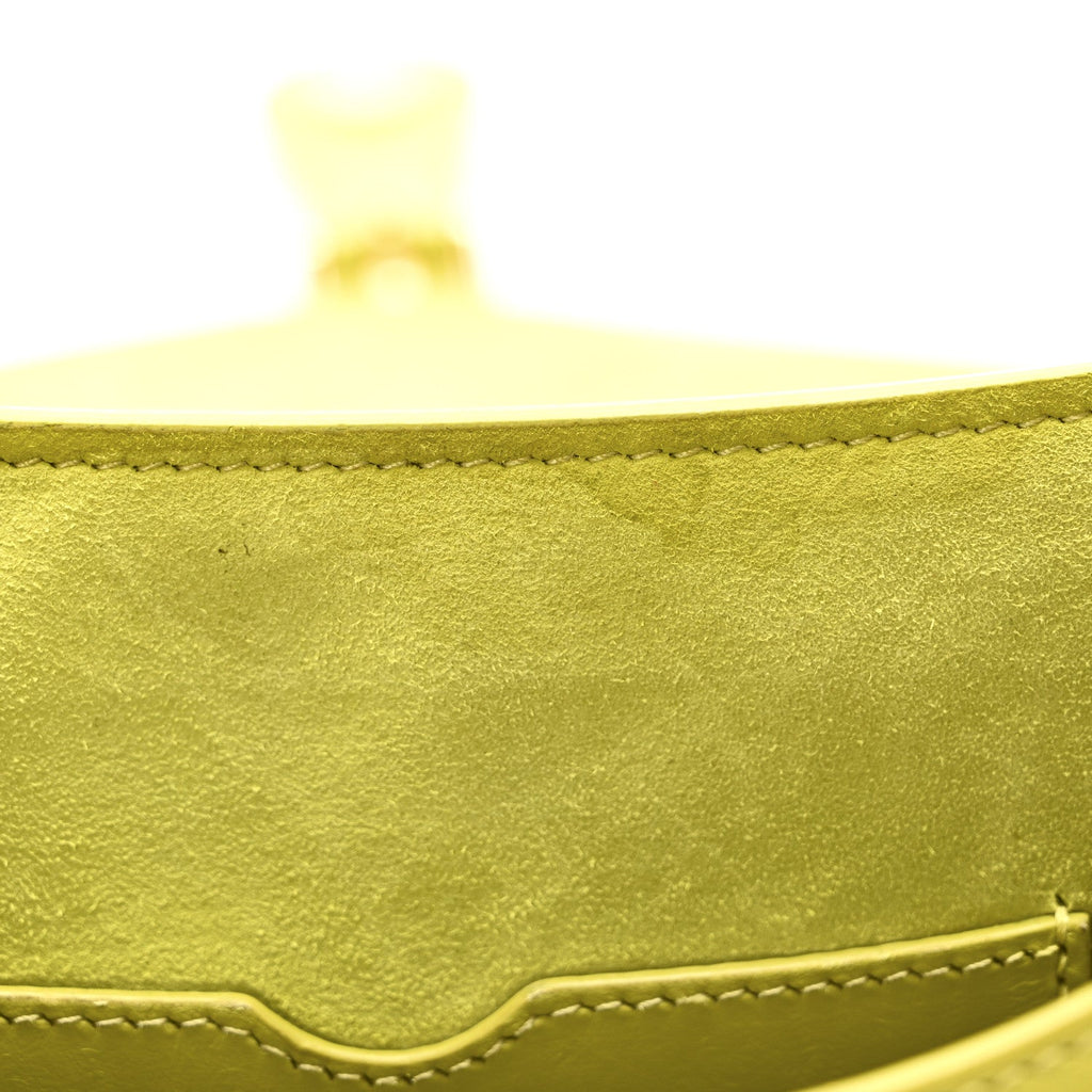 Box Calfskin Medium Bobby Flap Lime