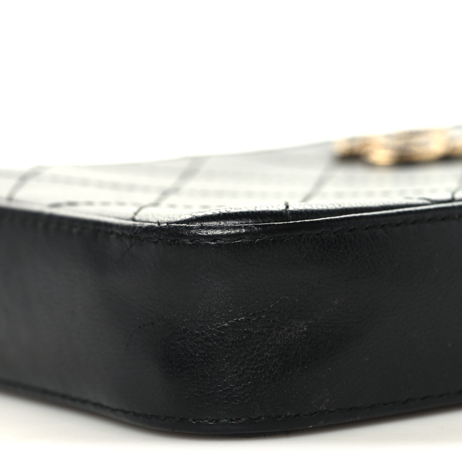 Goatskin Enamel Quilted Small Clutch With Chain Black