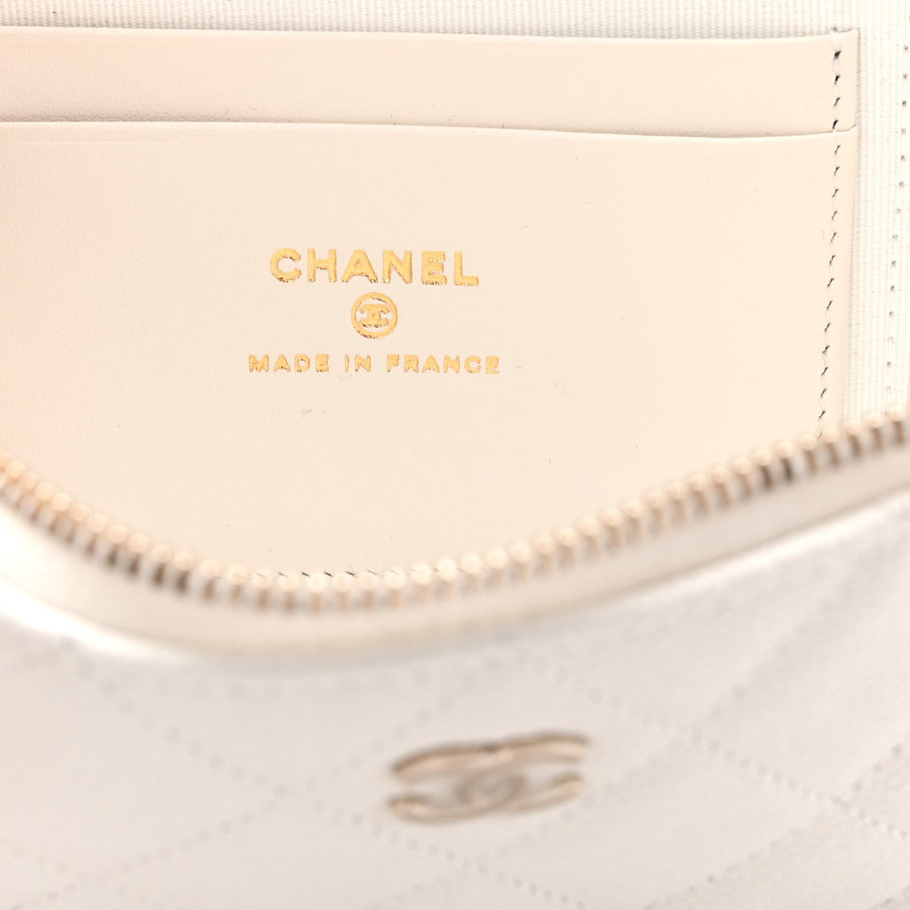 Caviar Quilted Top Handle Slim Vanity With Chain White