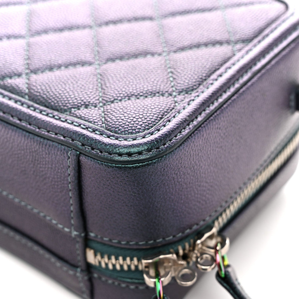 Iridescent Caviar Quilted Small CC Filigree Vanity Case Dark Turquoise