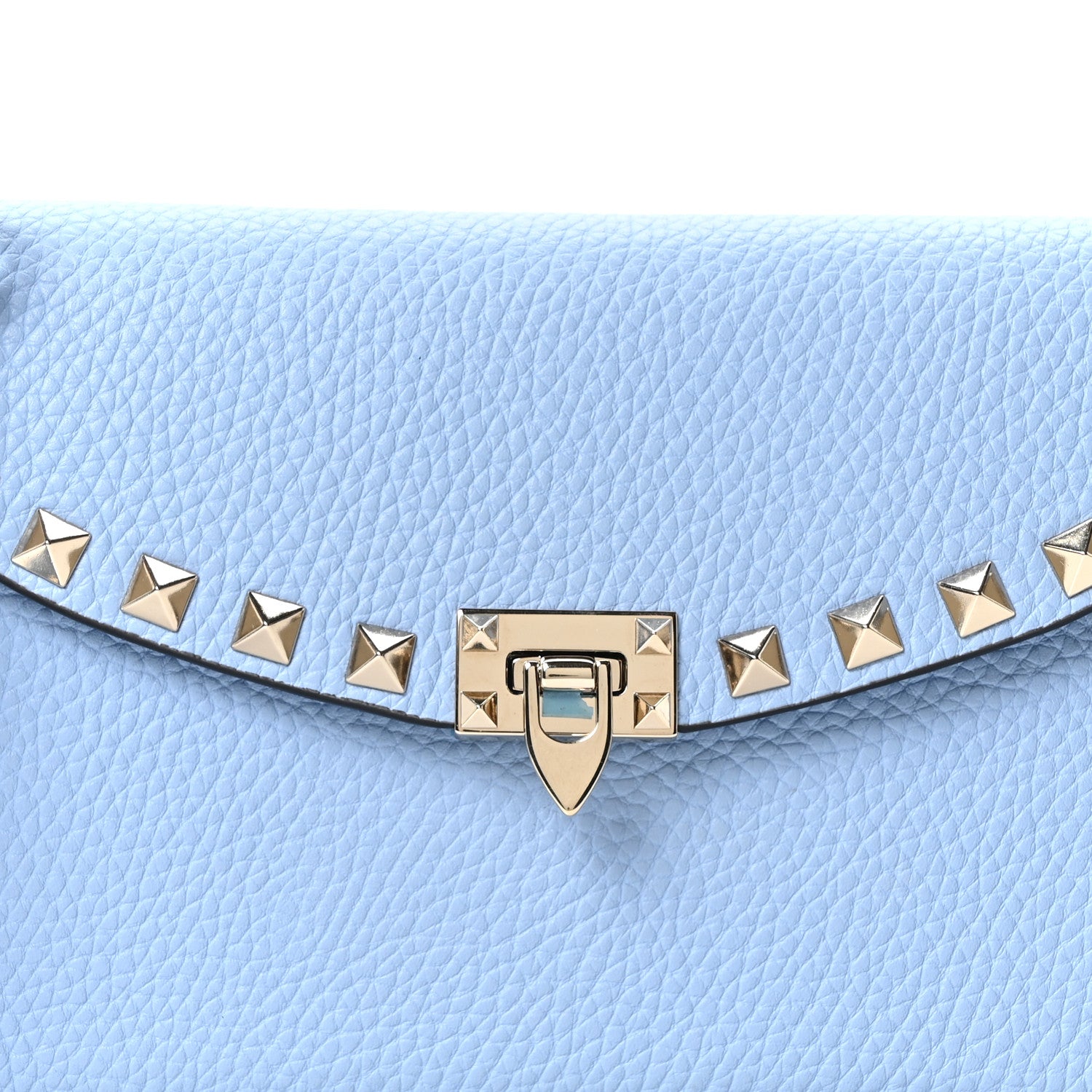 Grainy Calfskin Rockstud Flip Lock Wallet With Chain Niagra
