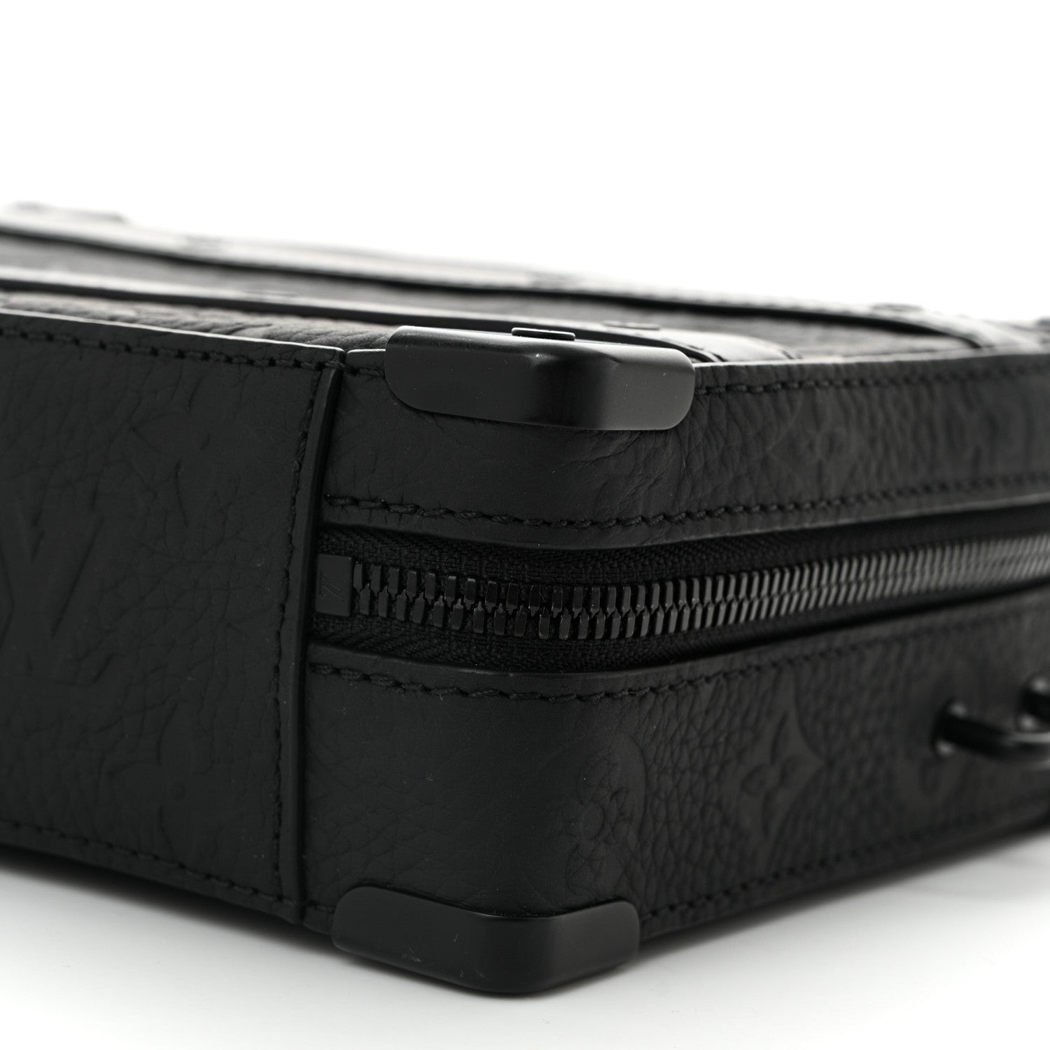 Taurillon Monogram Soft Trunk Black