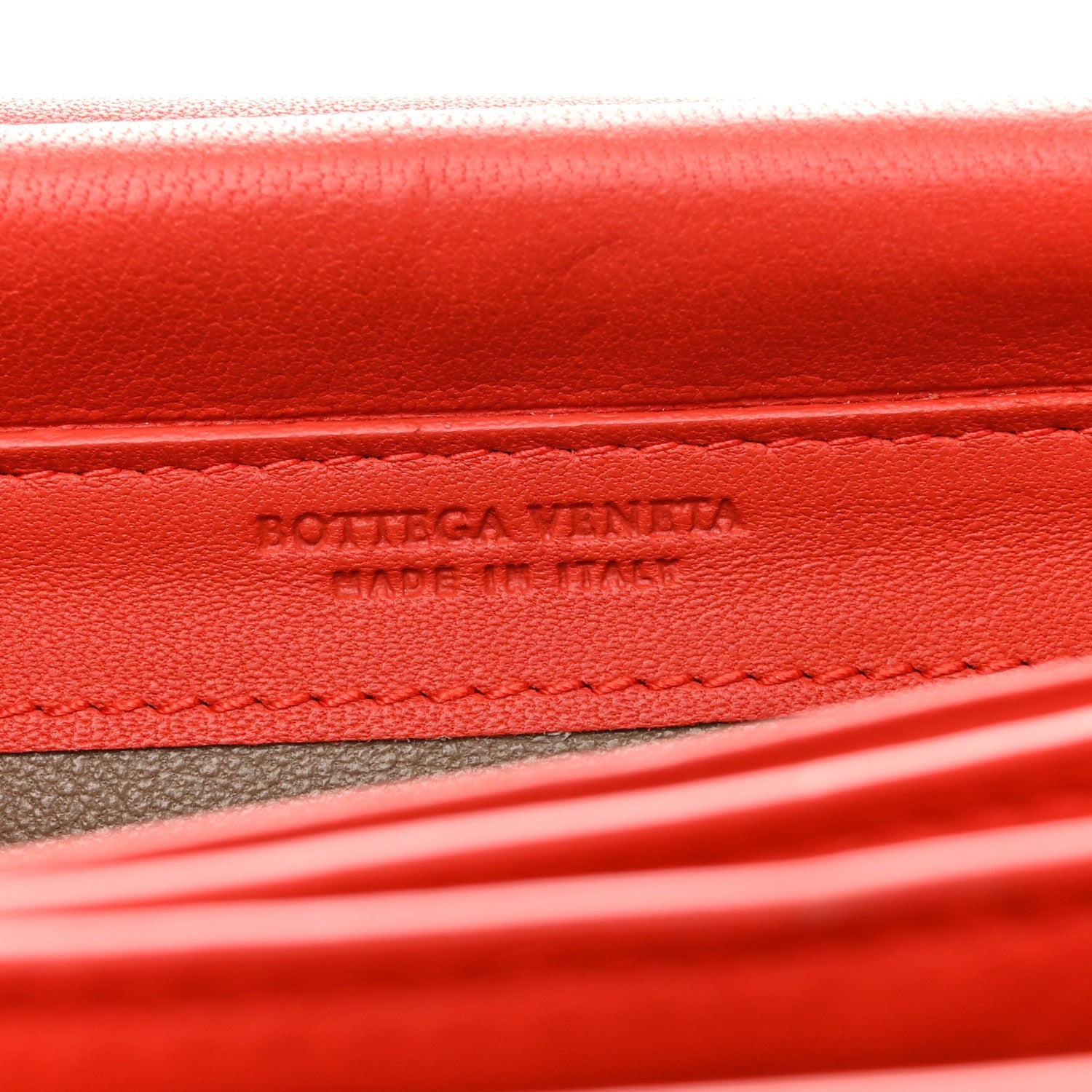 Nappa Intrecciato Continental Wallet on Chain Red