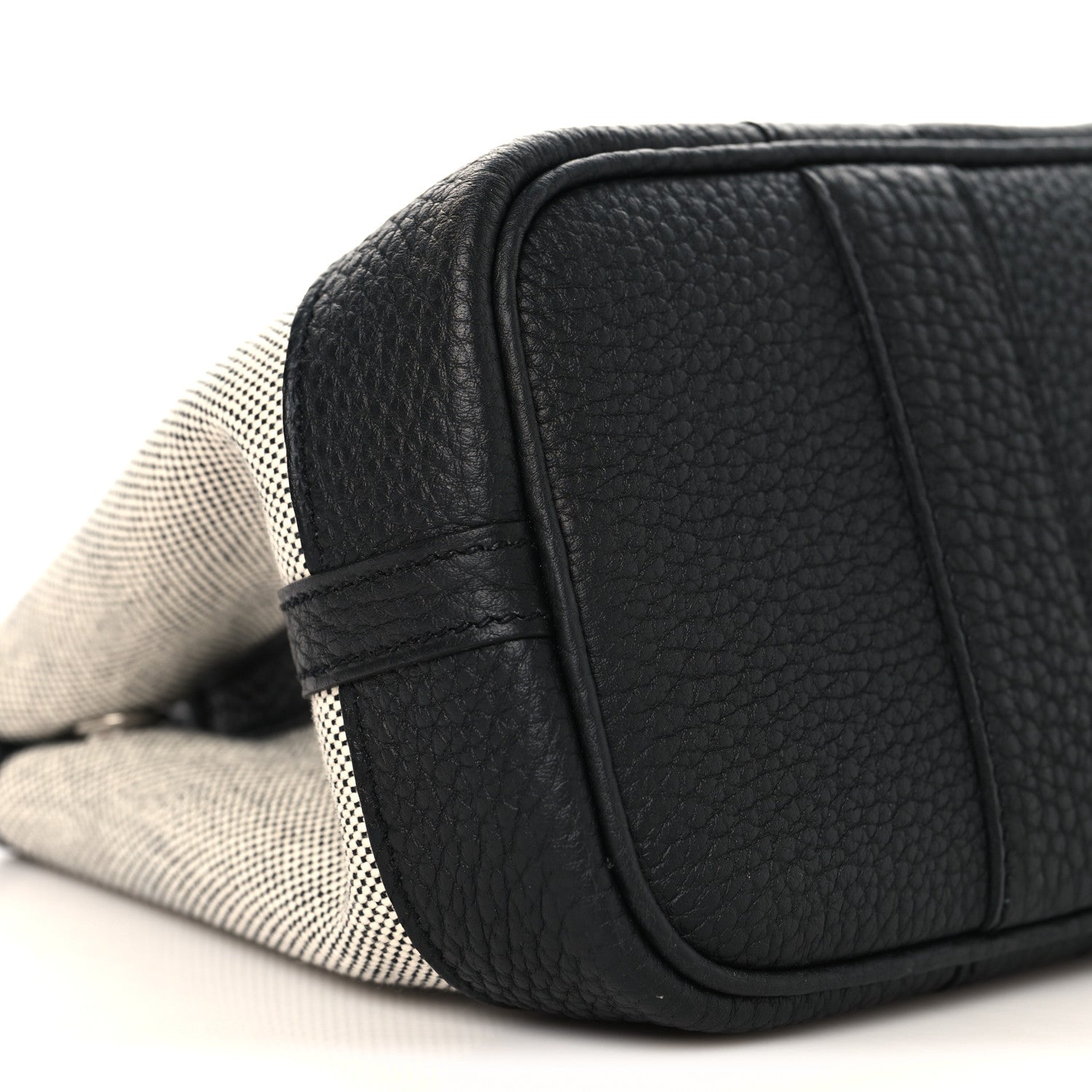 H Viking Negonda Neo Garden 23 Ecru Black