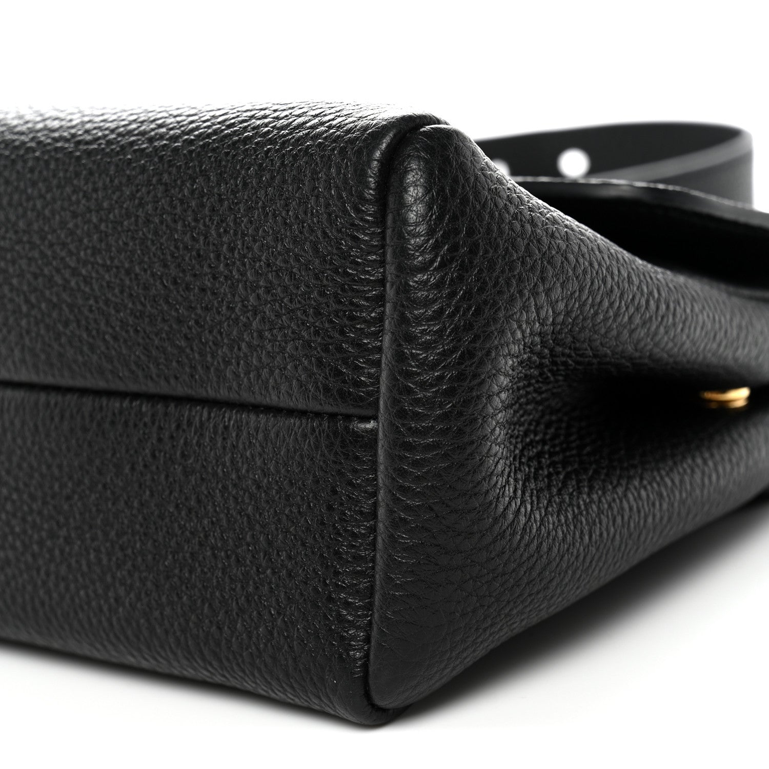 Vitello Daino Soft Flap Shoulder Bag Black