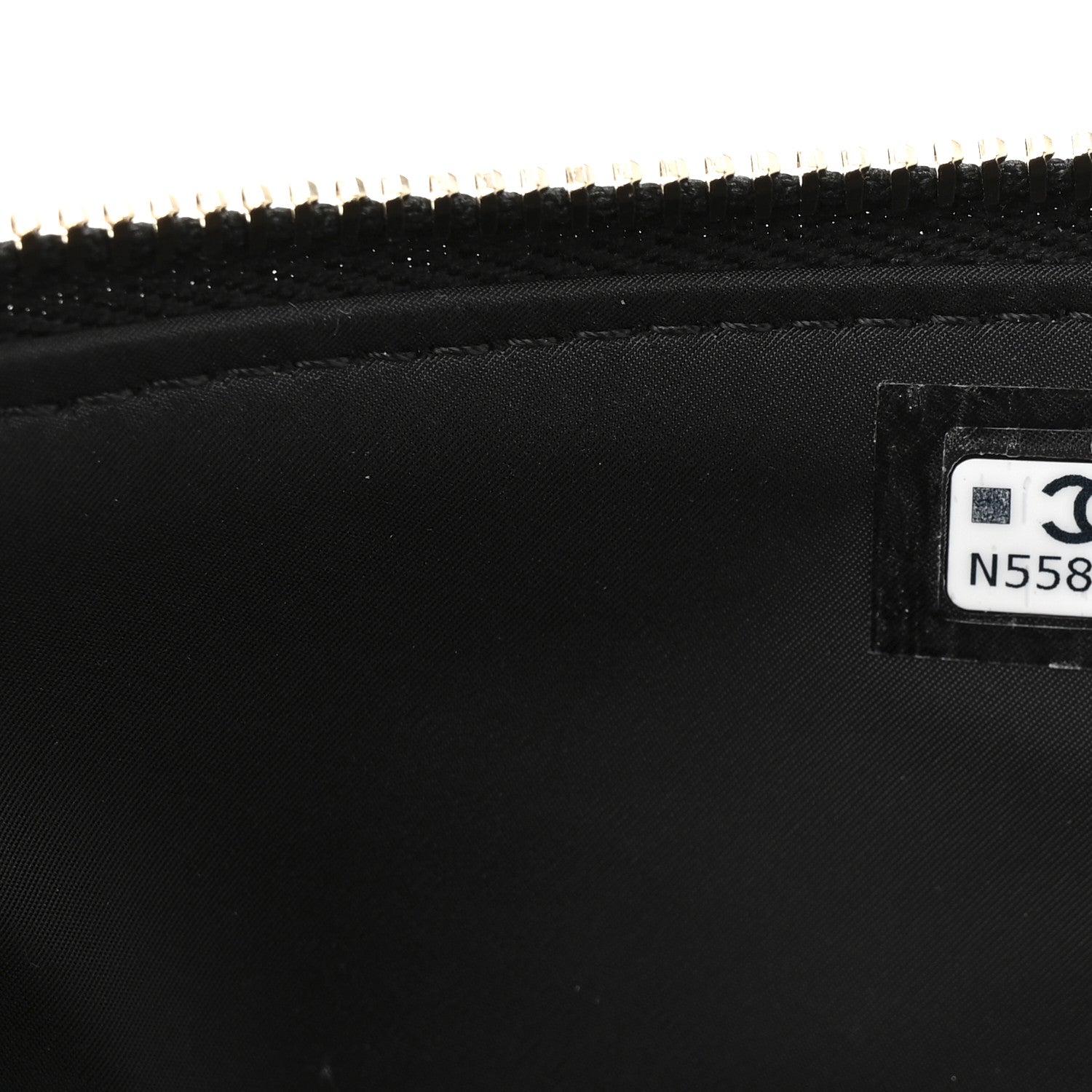 Velvet Effect Nylon Shiny Crumpled Calfskin Coco Neige Quilted Clutch With Chain Black