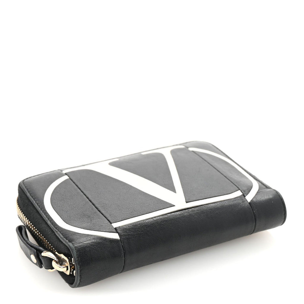 Calfskin Go Logo Zip Around Wallet Black