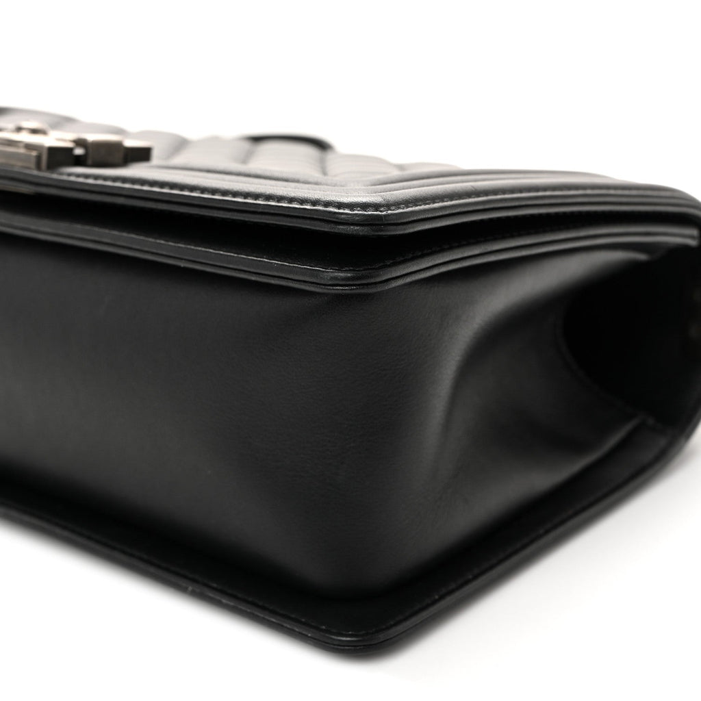 Lambskin Quilted Medium Boy Flap Black