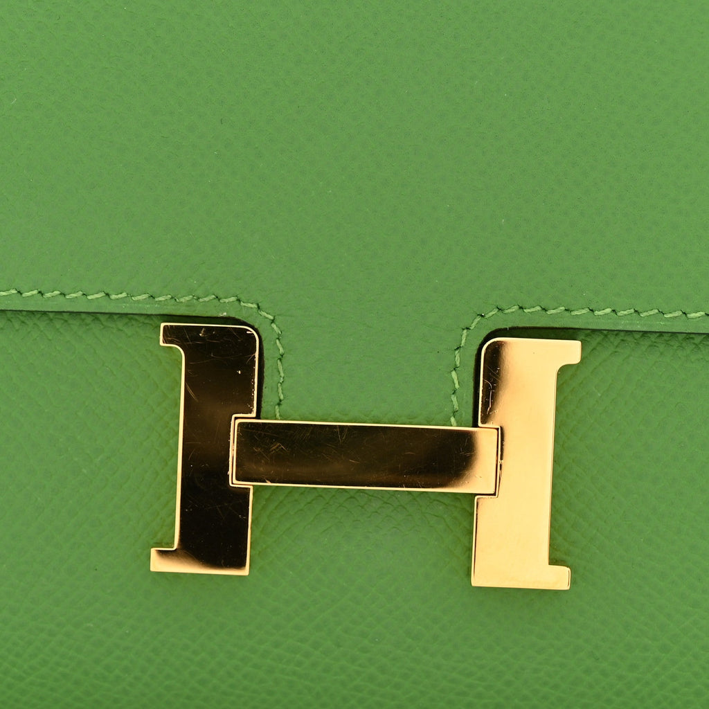 Epsom Constance Long To Go Wallet Vert Yucca