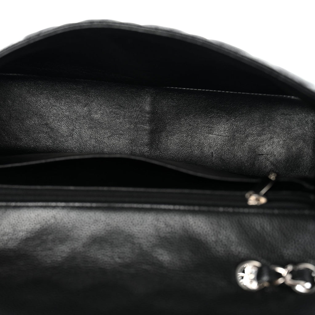 Caviar Quilted Jumbo Single Flap Black