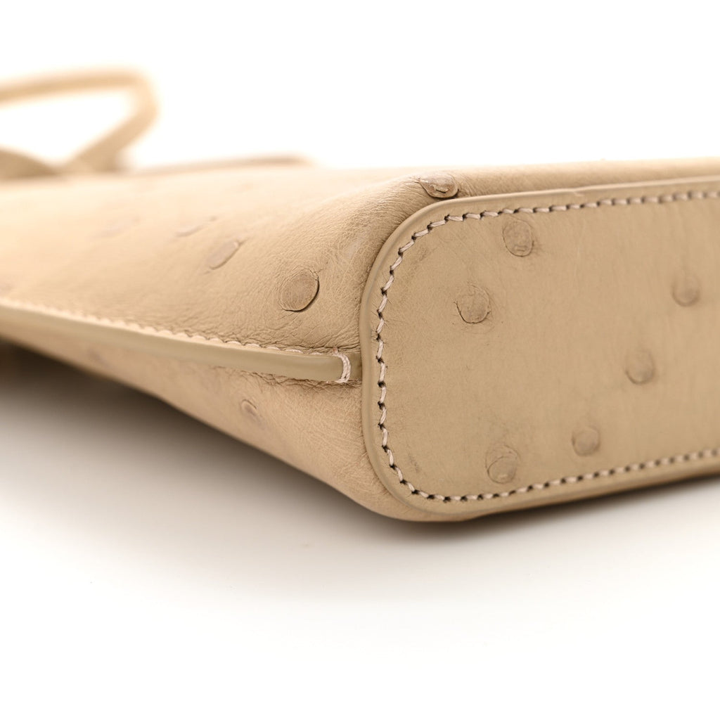 Ostrich Bale Phone Case Oryx