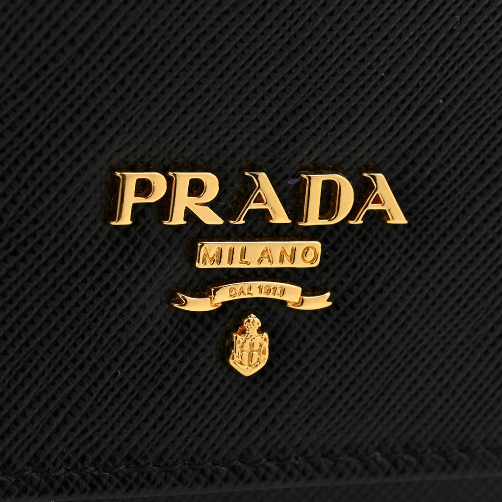 Saffiano Metal Oro Chain Wallet Black