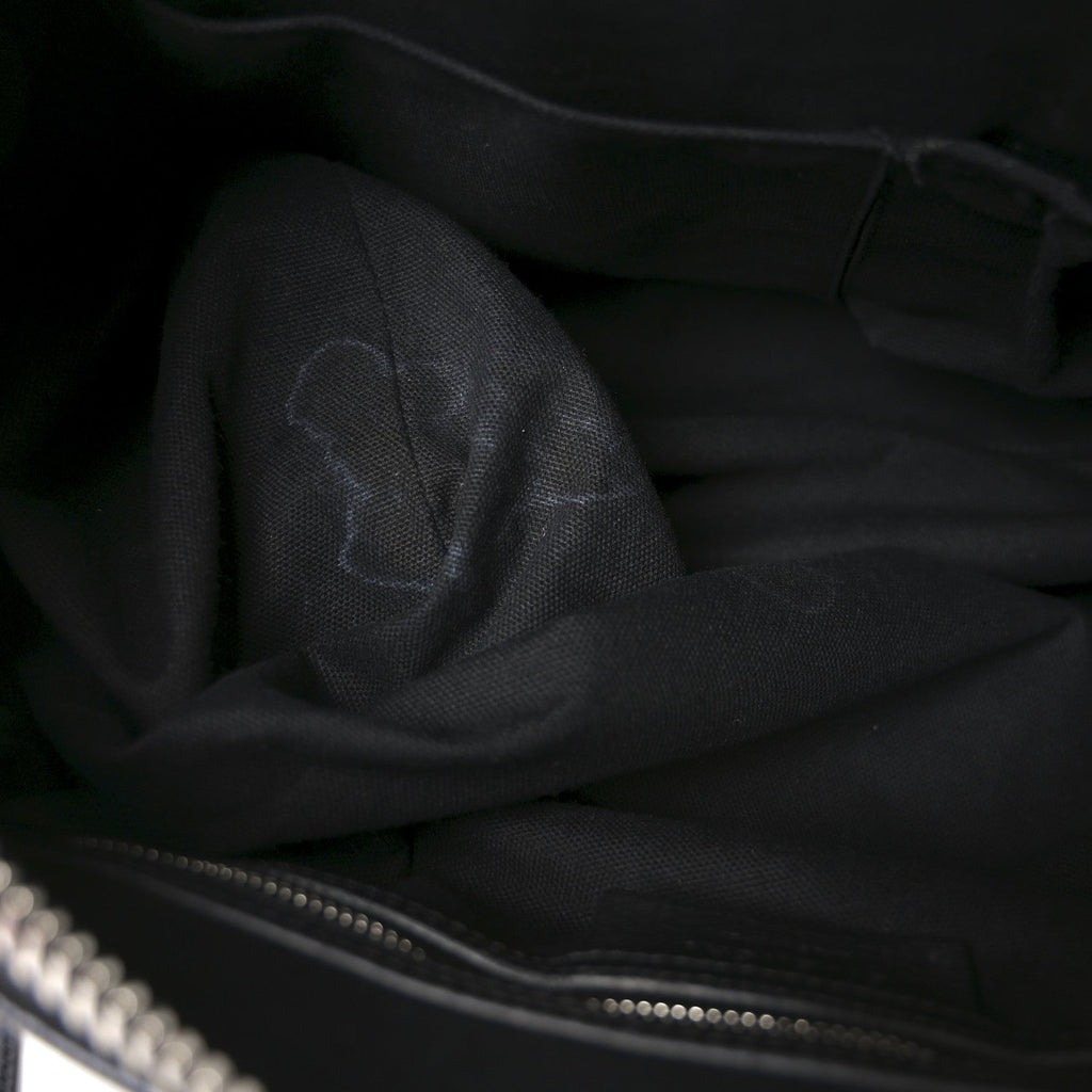 Sugar Goatskin Medium Antigona Black