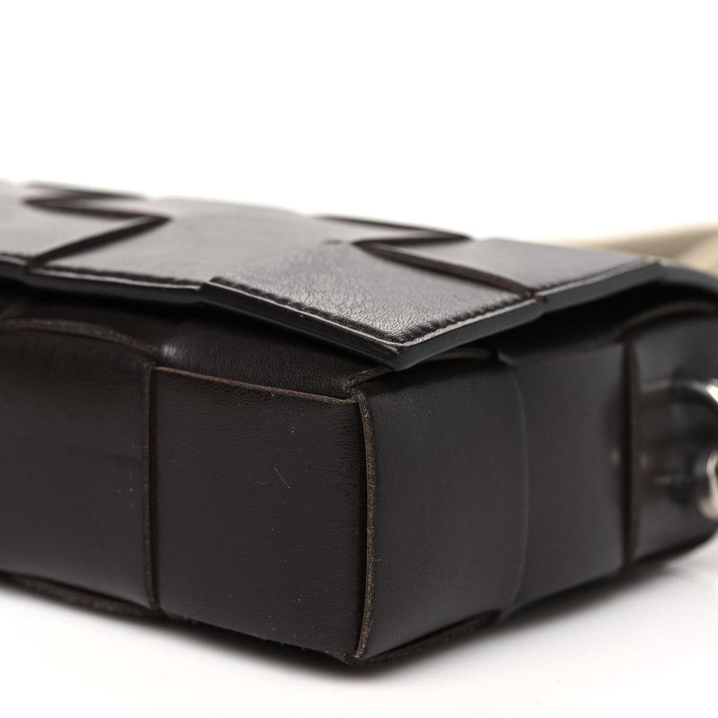 Calfskin Maxi Intrecciato Versatile Cassette Bag Brown