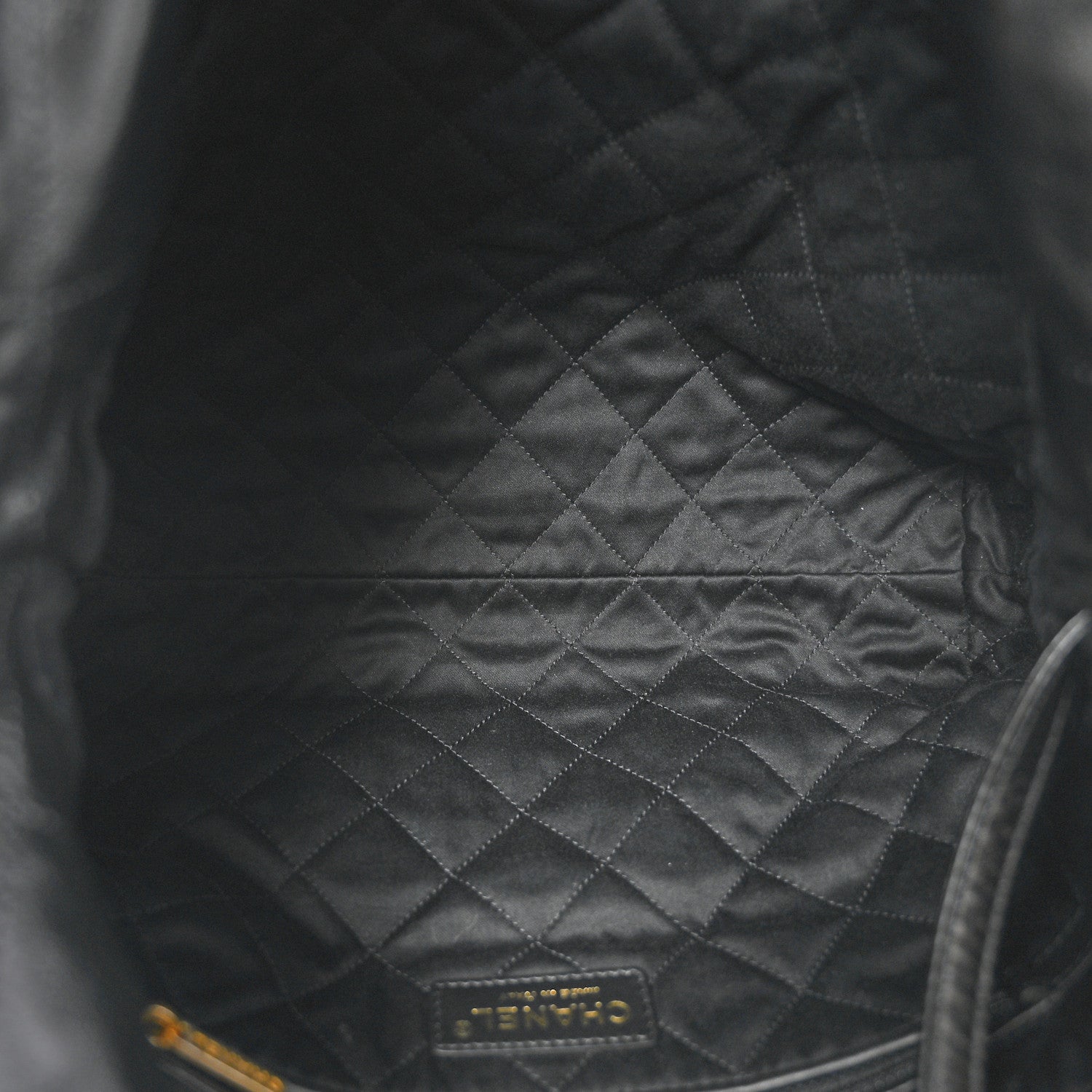 Shiny Calfskin Quilted Small Chanel 22 Black