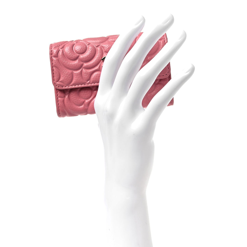 Caviar Camellia Embossed  Holder Wallet Pink