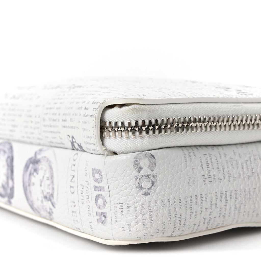 X DANIEL ARSHAM Grained Calfskin Newspaper Messenger White