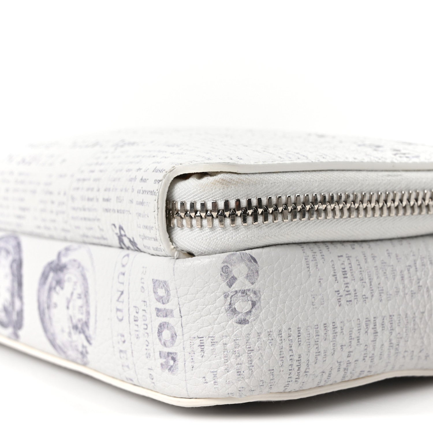 X DANIEL ARSHAM Grained Calfskin Newspaper Messenger White