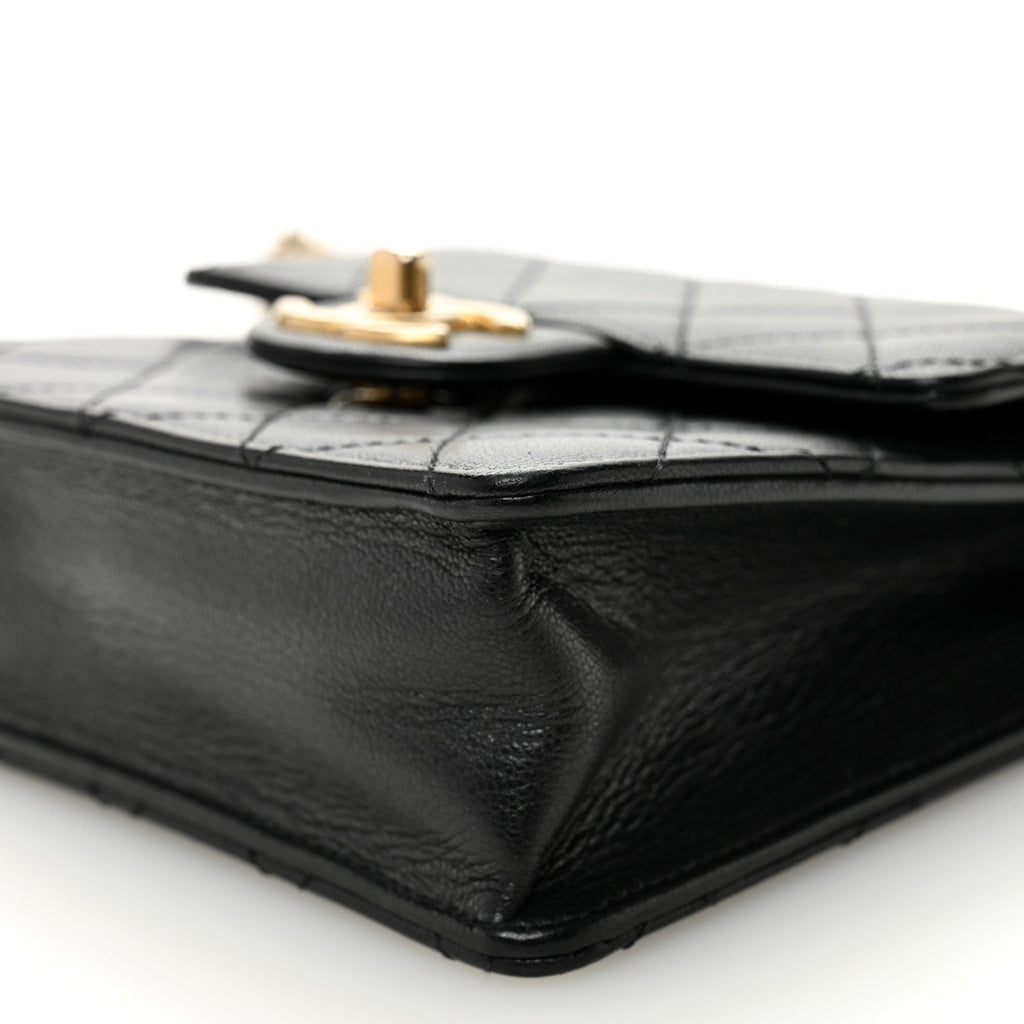 Goatskin Quilted Chic Pearls Flap Black