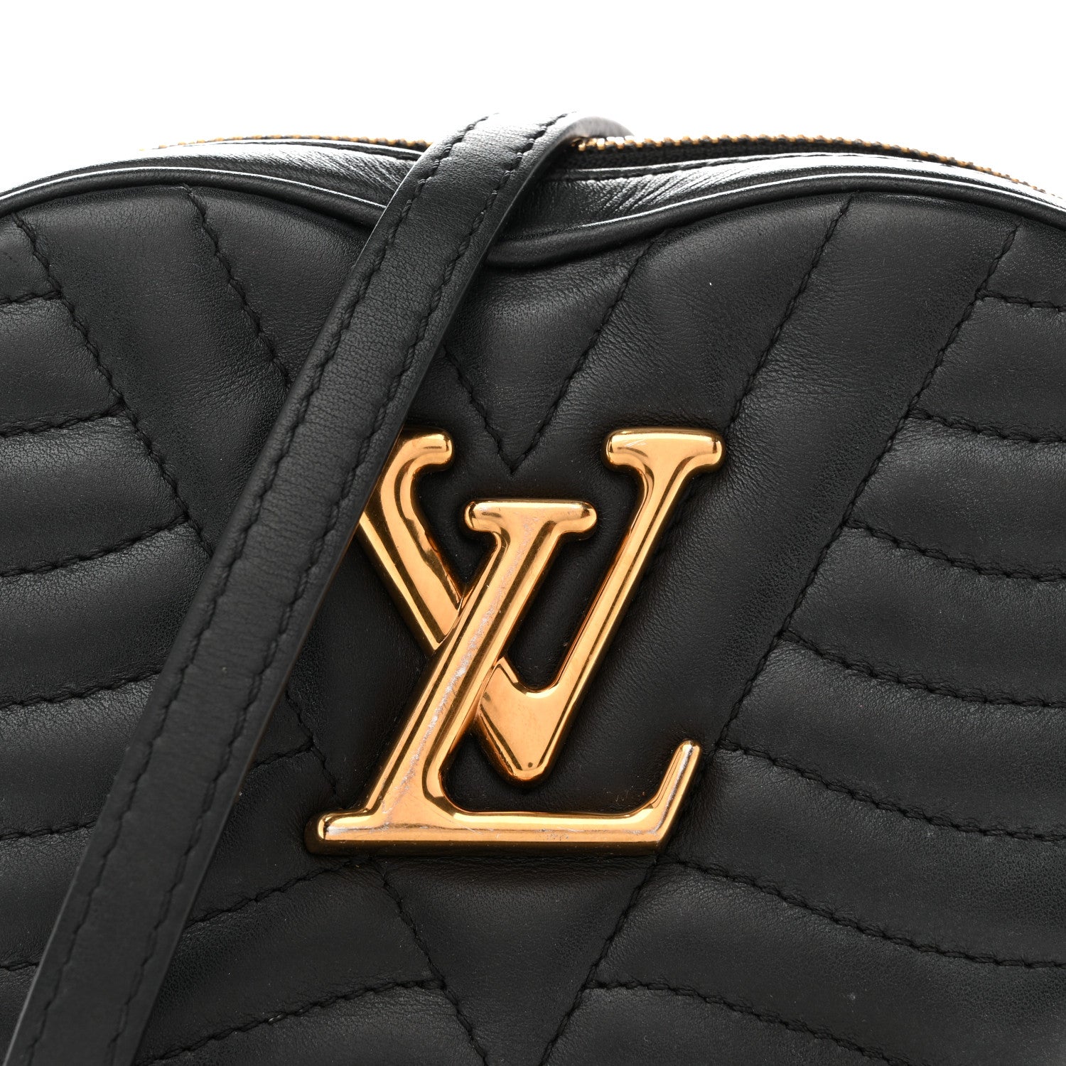 Calfskin New Wave Heart Bag Black