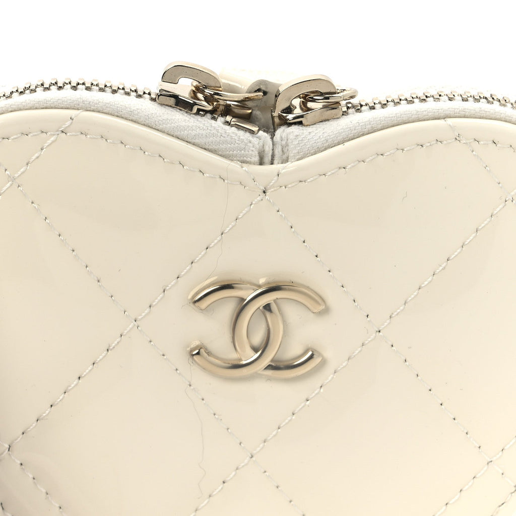 Patent Calfskin Resin Quilted CC Heart Clutch With Chain Black