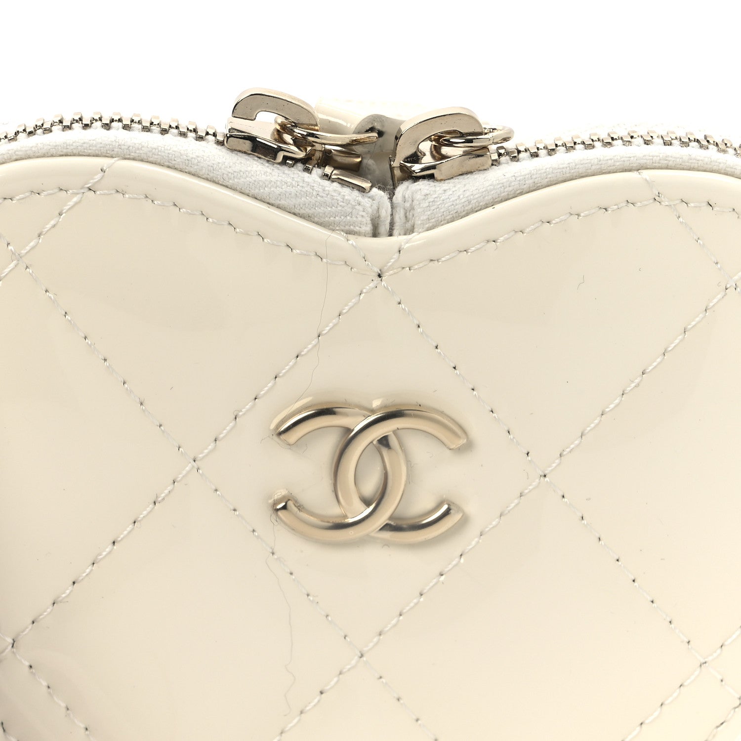 Patent Calfskin Resin Quilted CC Heart Clutch With Chain Black
