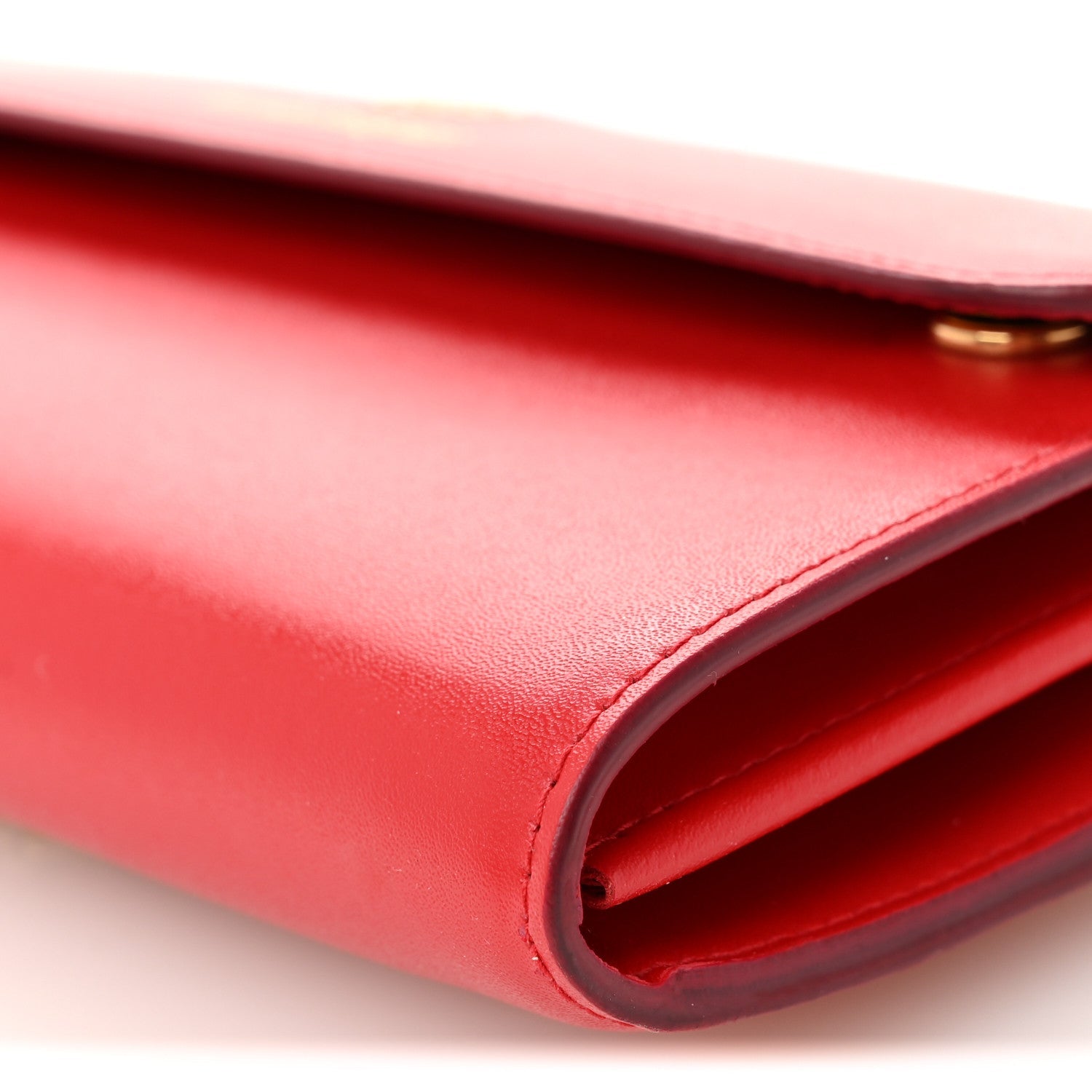 Calfskin Wallet on Chain Red