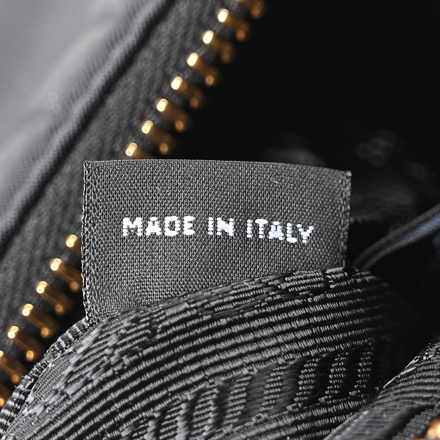Nylon Re-Edition 2005 Shoulder Bag Black