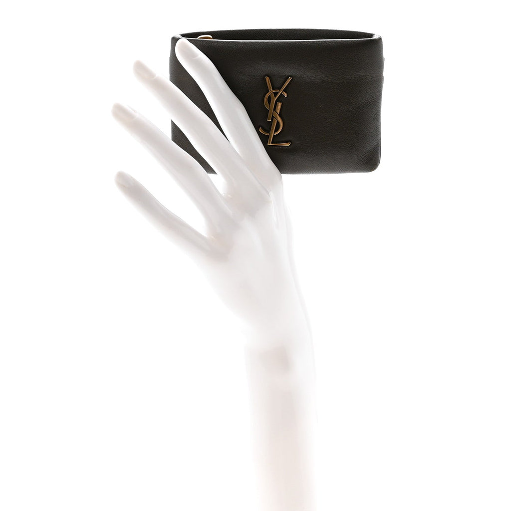 Padded Lambskin Monogram Zip  Holder Light Musk