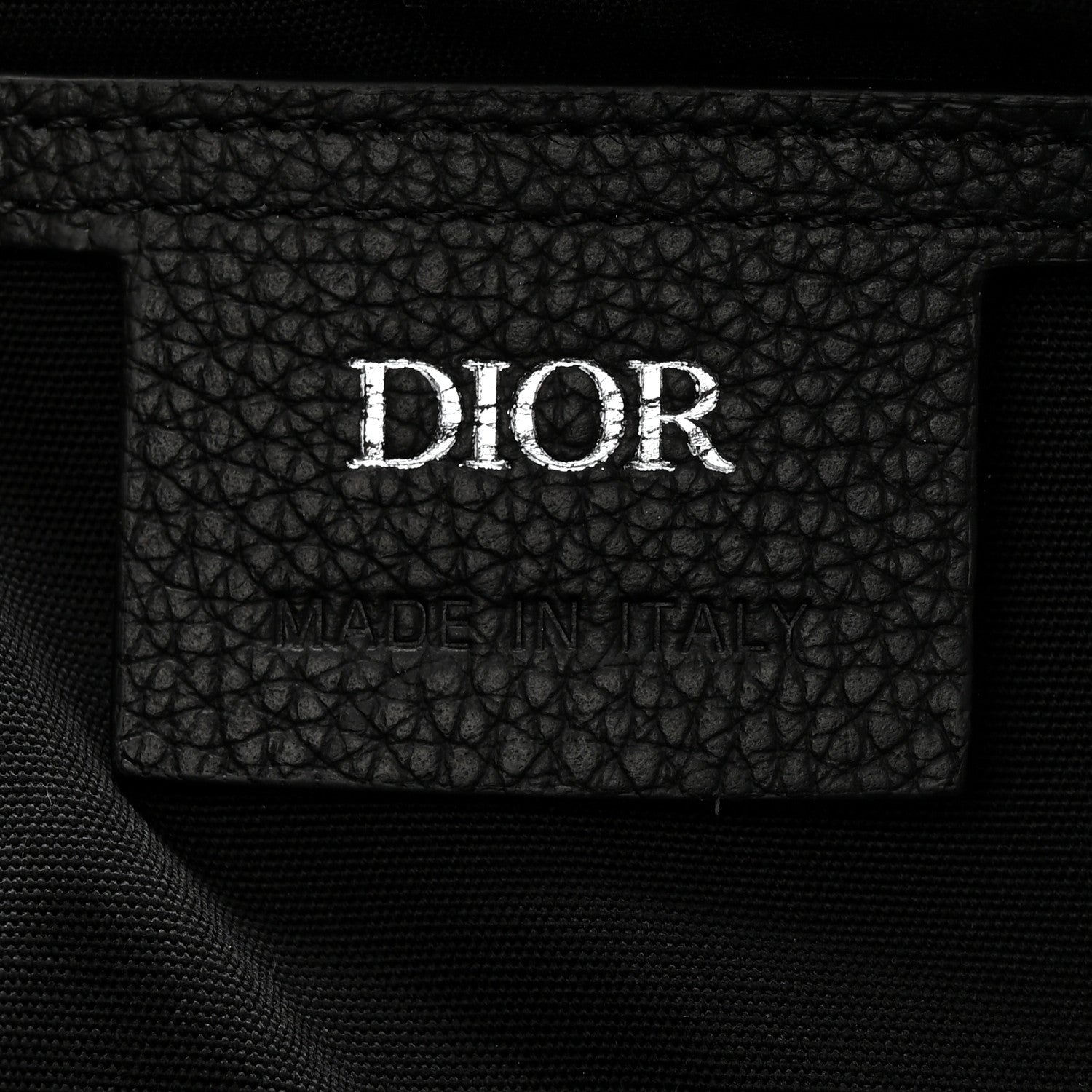 Grained Calfskin Oblique Saddle Messenger Black