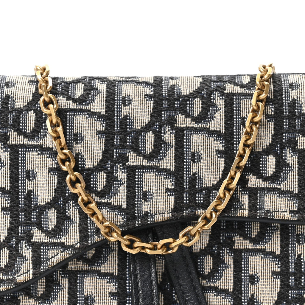 Oblique Saddle Chain Long Wallet Blue