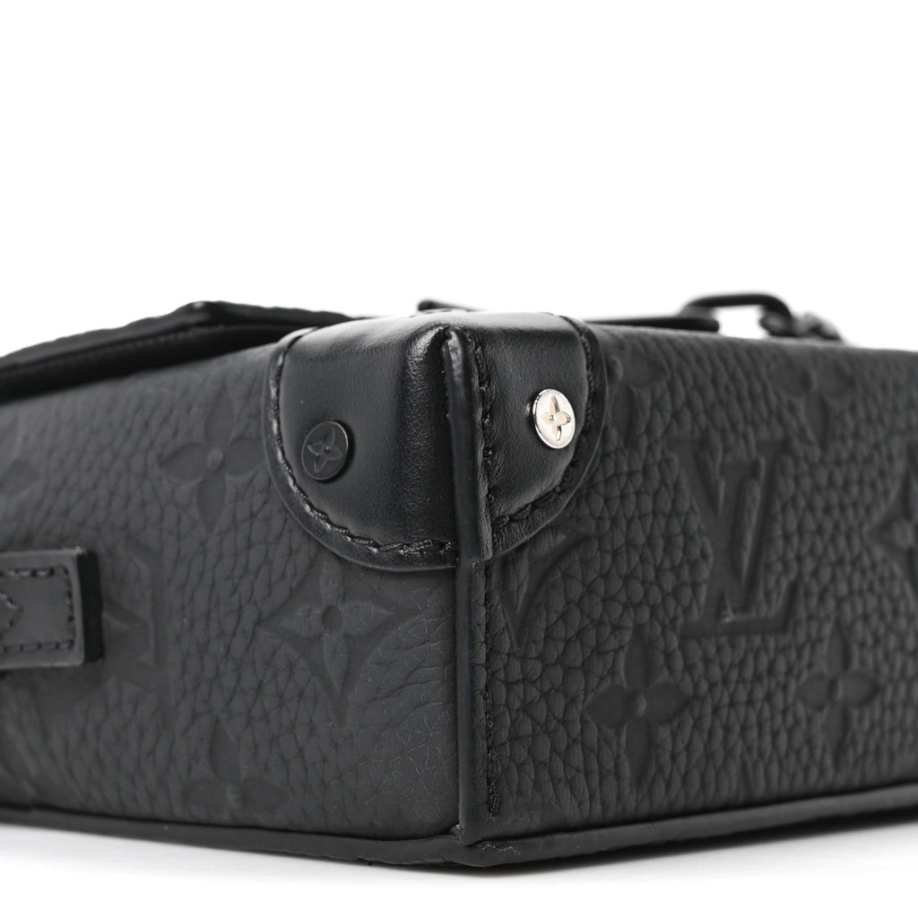 Taurillon Monogram Steamer Wearable Wallet Black