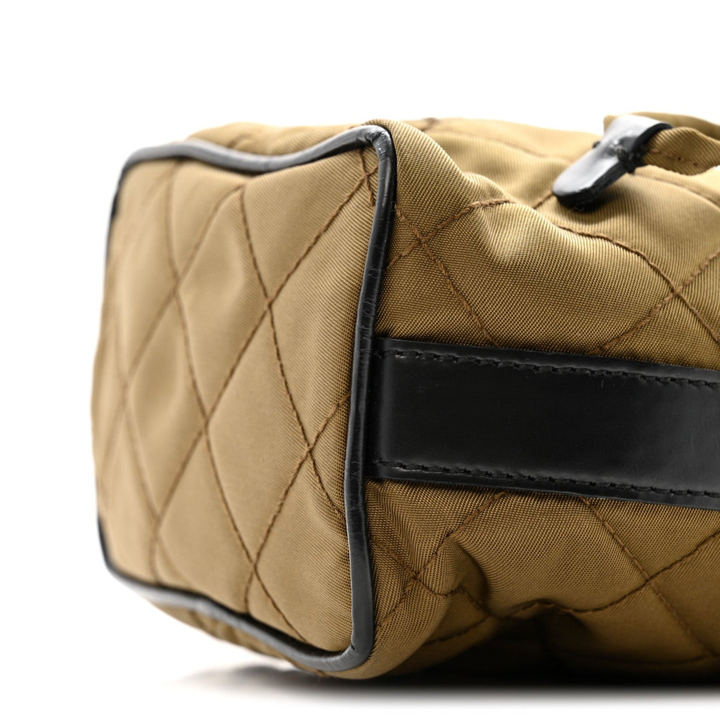Tessuto Nylon Impunturato Quilted Soft Calf Bucket Bag Antilope Black