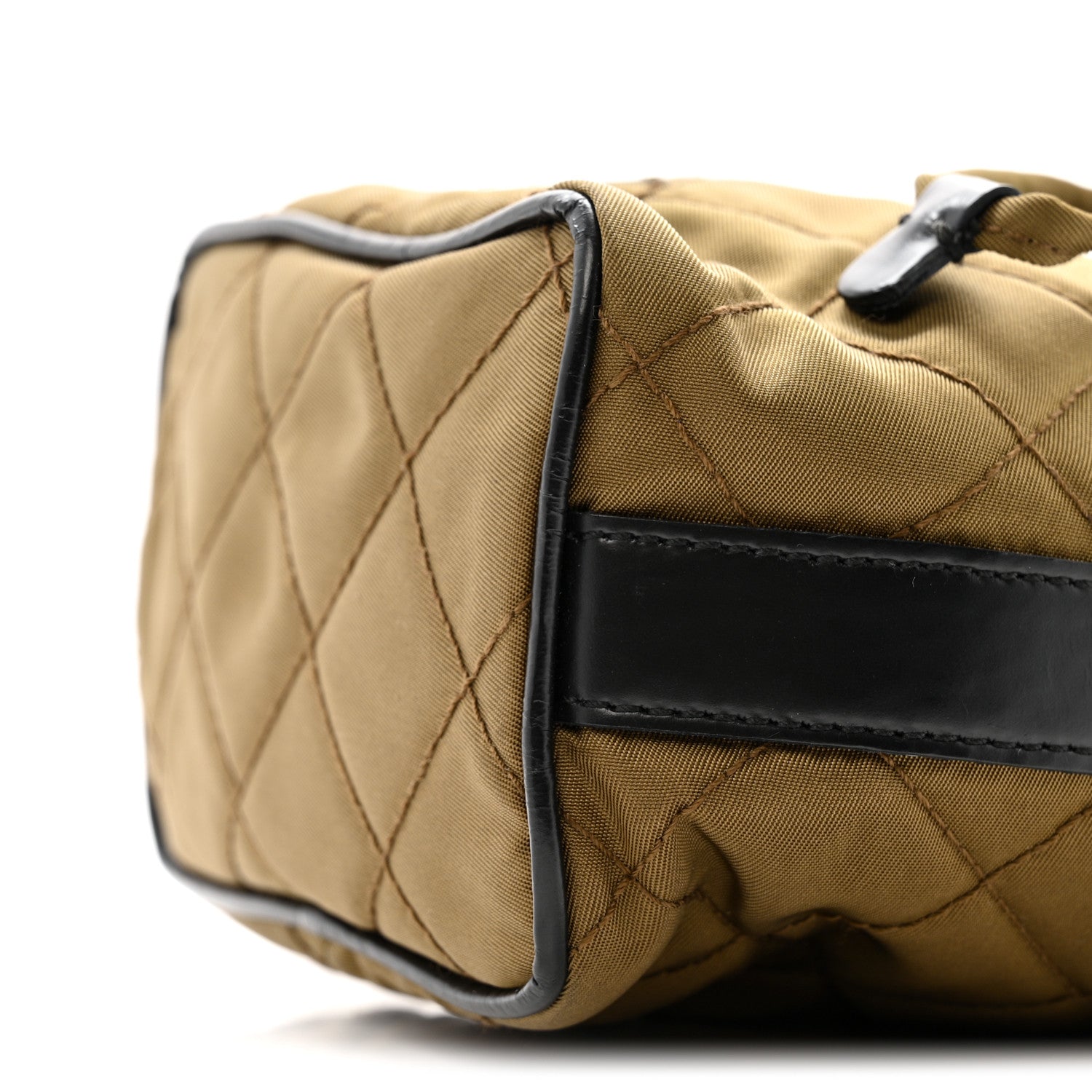 Tessuto Nylon Impunturato Quilted Soft Calf Bucket Bag Antilope Black