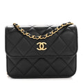 Lambskin Quilted Pearl Crush Flap With Chain Black