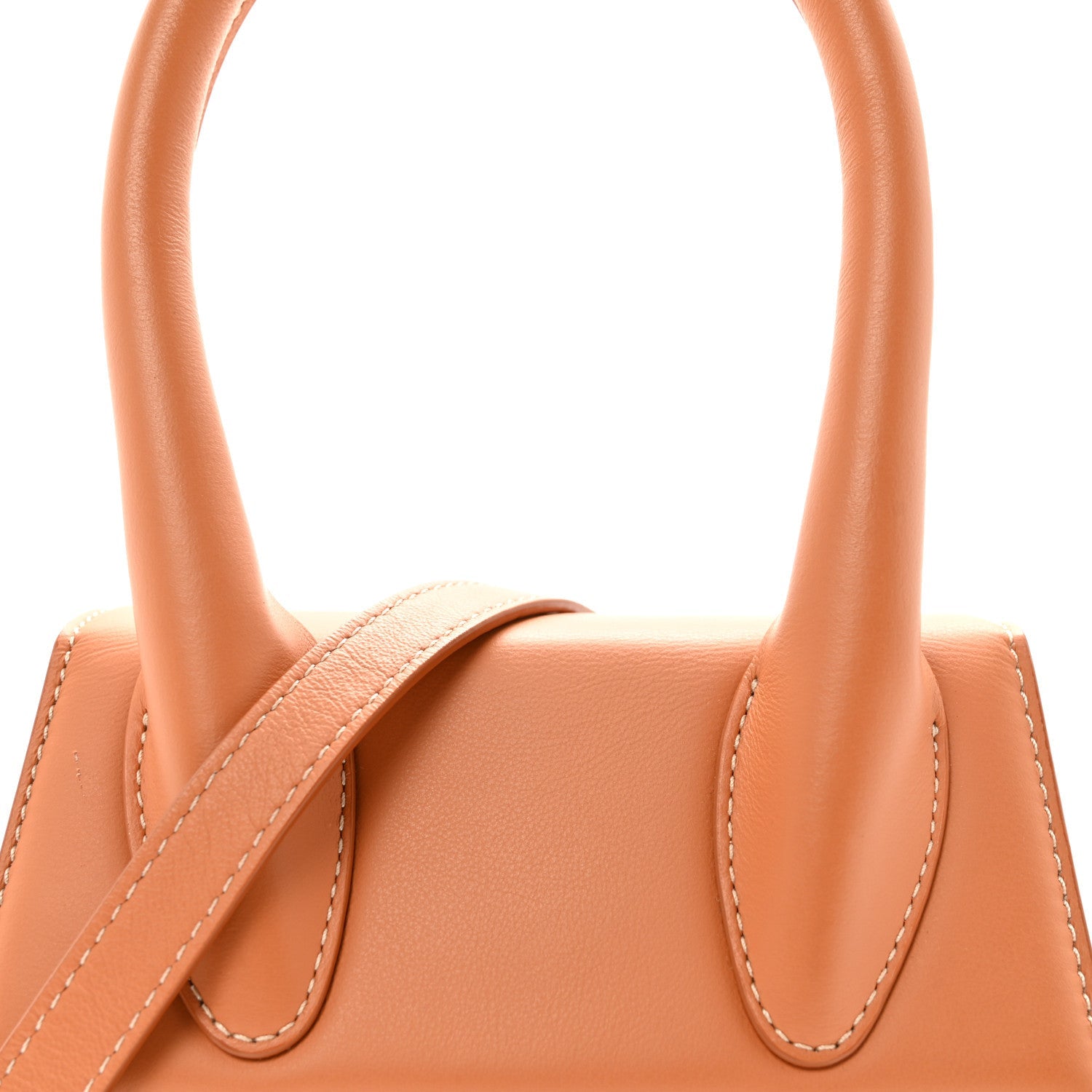 Smooth Calfskin Le Chiquito Moyen Terracotta