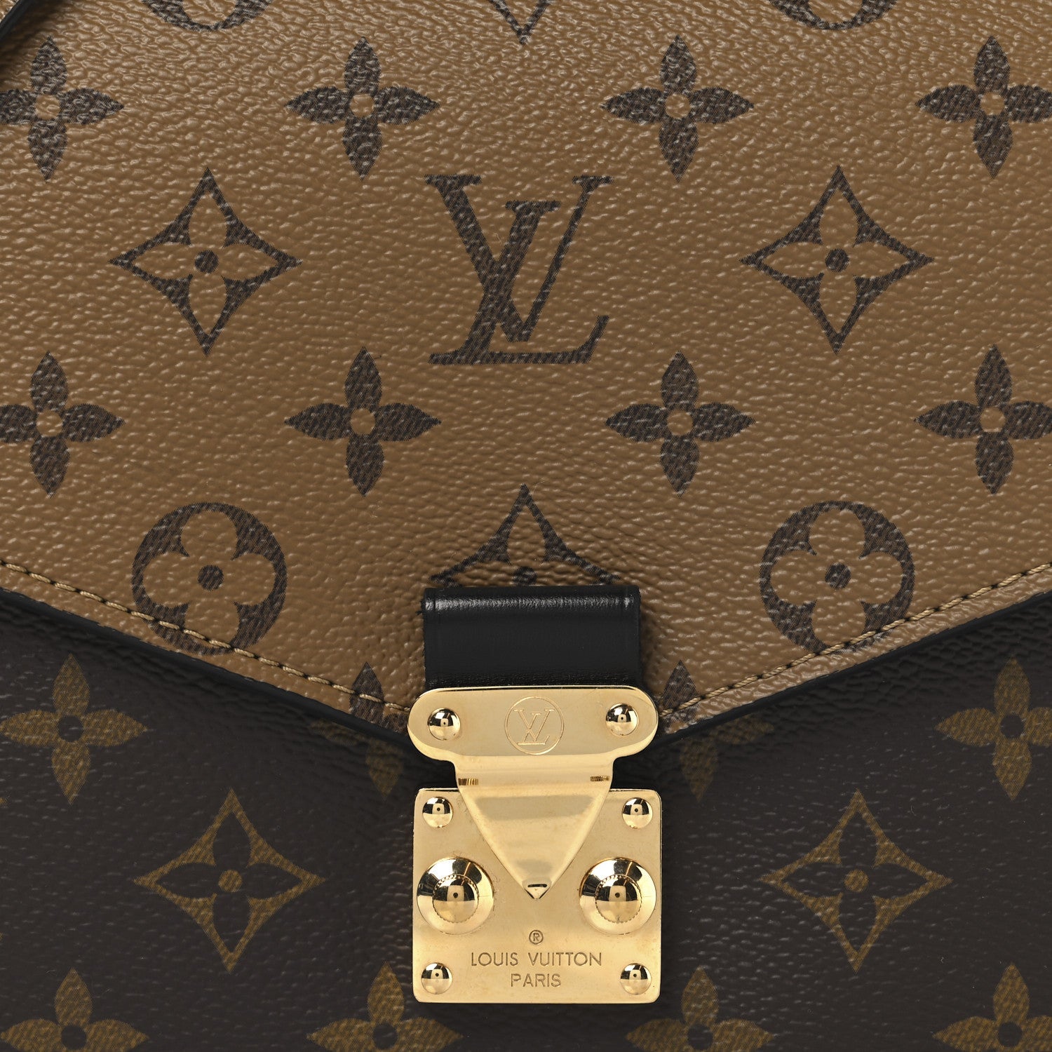 Reverse Monogram Pochette Metis