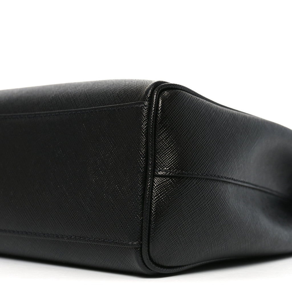 Saffiano Travel Extra Large Galleria Double Zip Tote Black