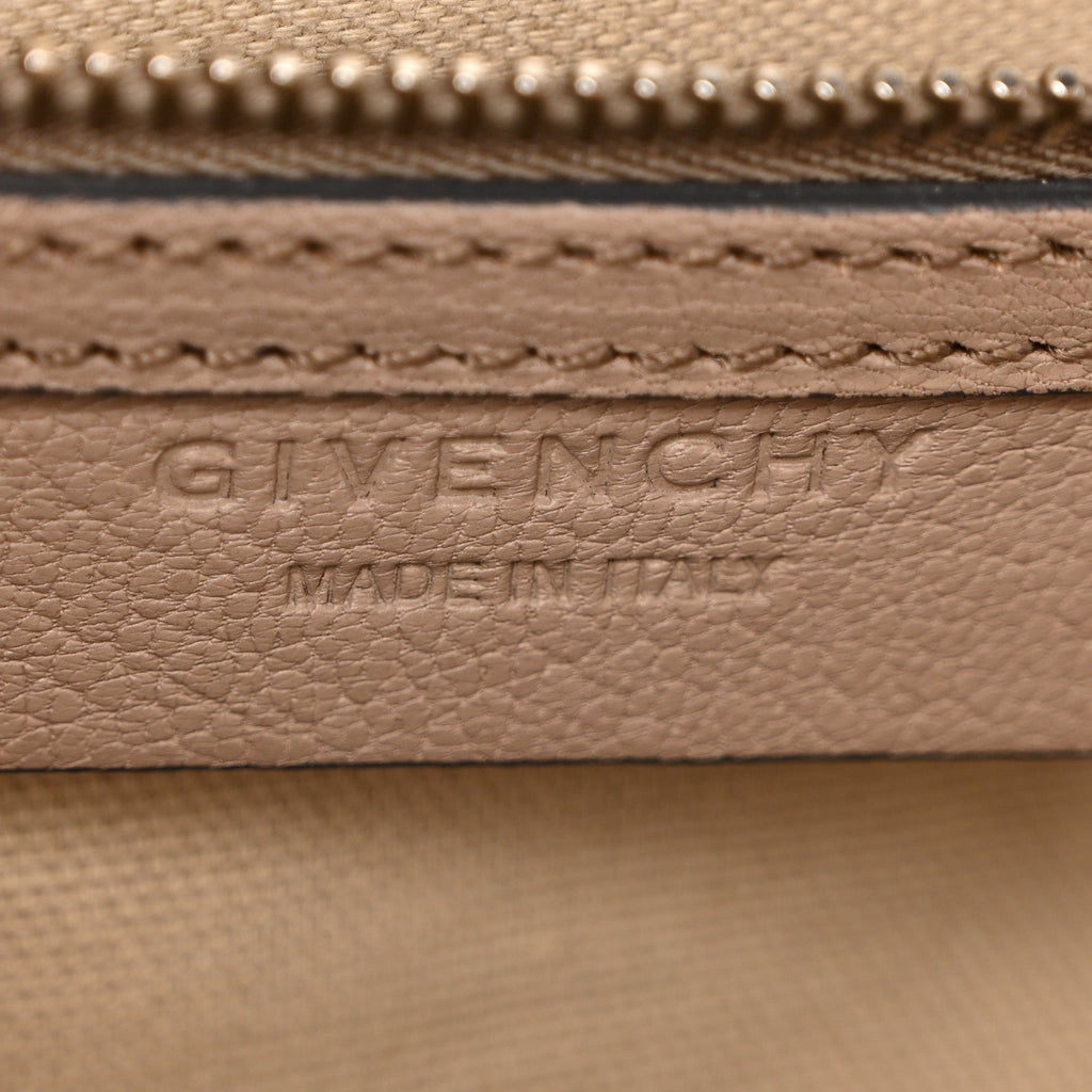 Sugar Goatskin Medium Antigona Linen