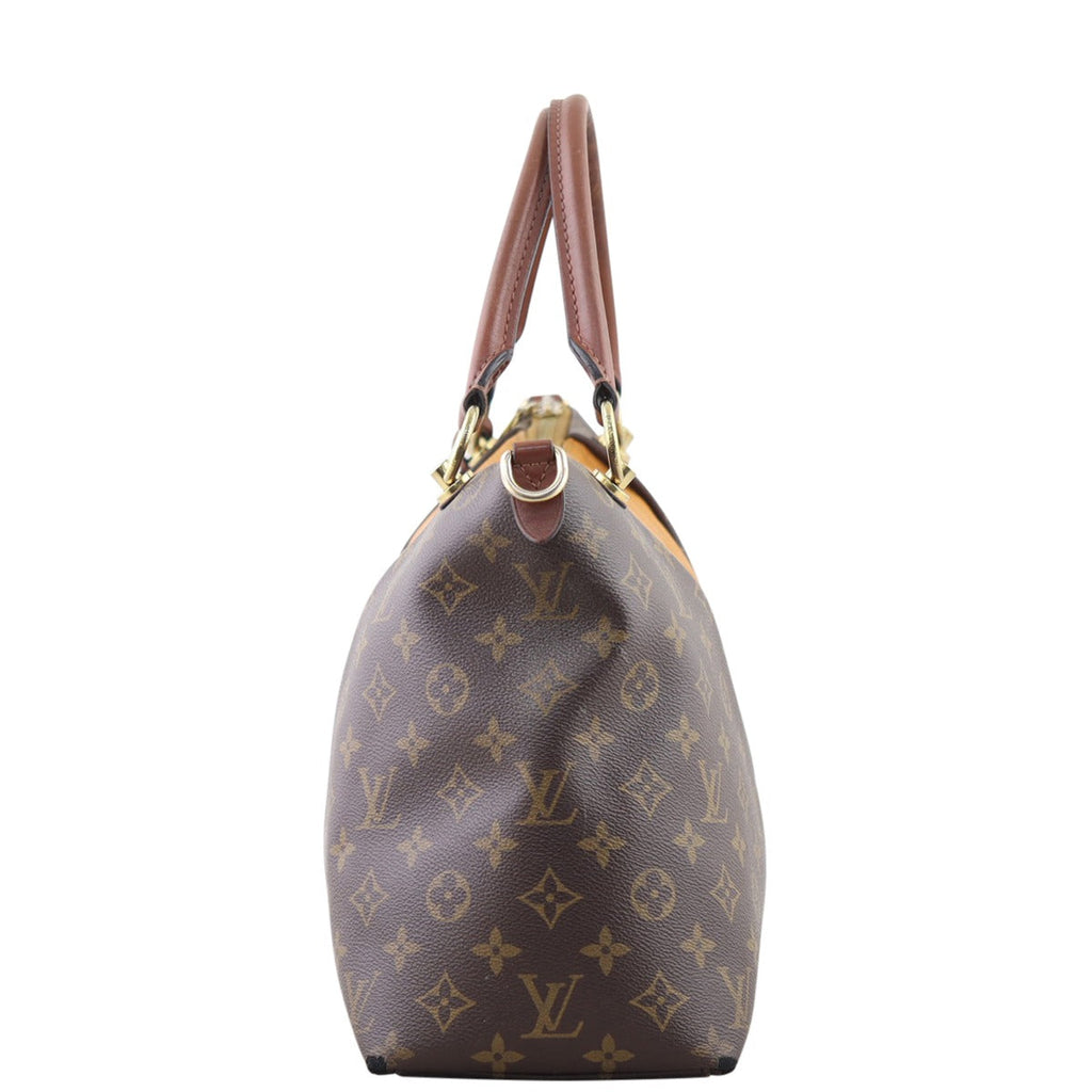 Louis Vuitton V Tote MM