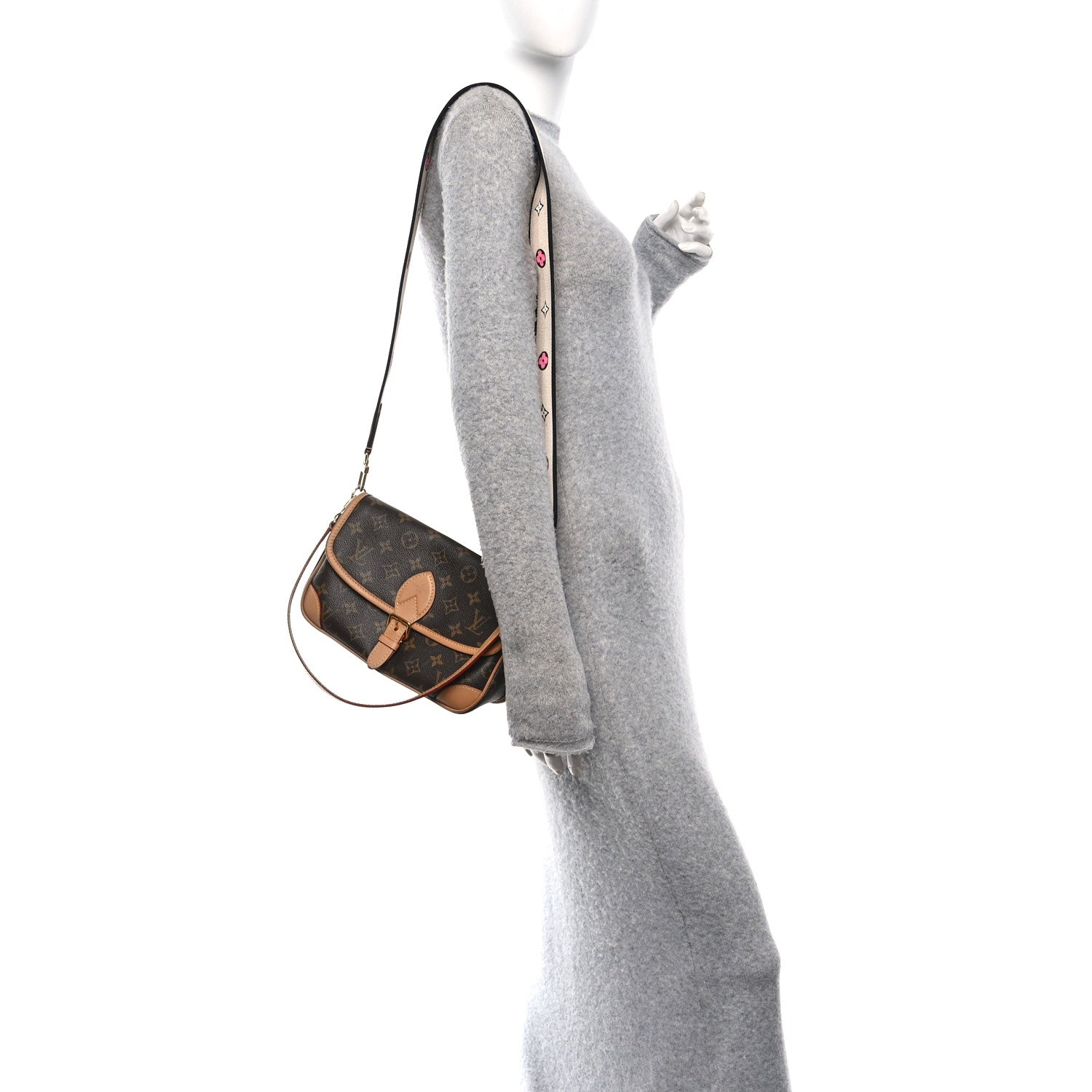 Monogram Diane Black