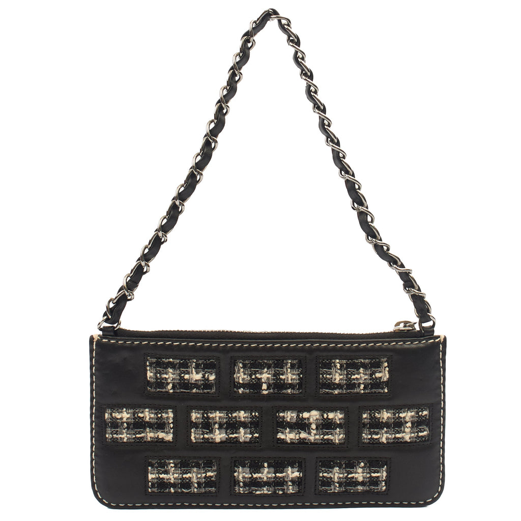 Chanel Shoulder Bag Clutch in Black, Leather