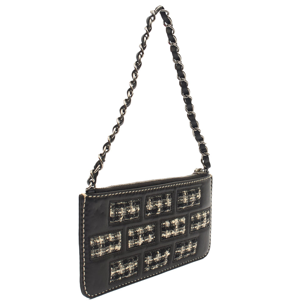 Chanel Shoulder Bag Clutch in Black, Leather
