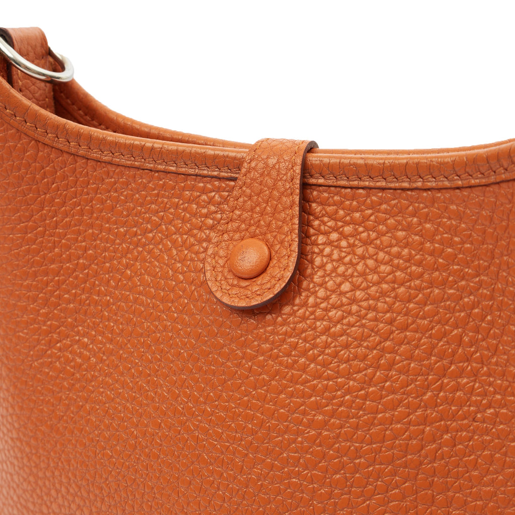 Hermes Cross Body Evelyne 16 in Classic Orange, Clemence Leather