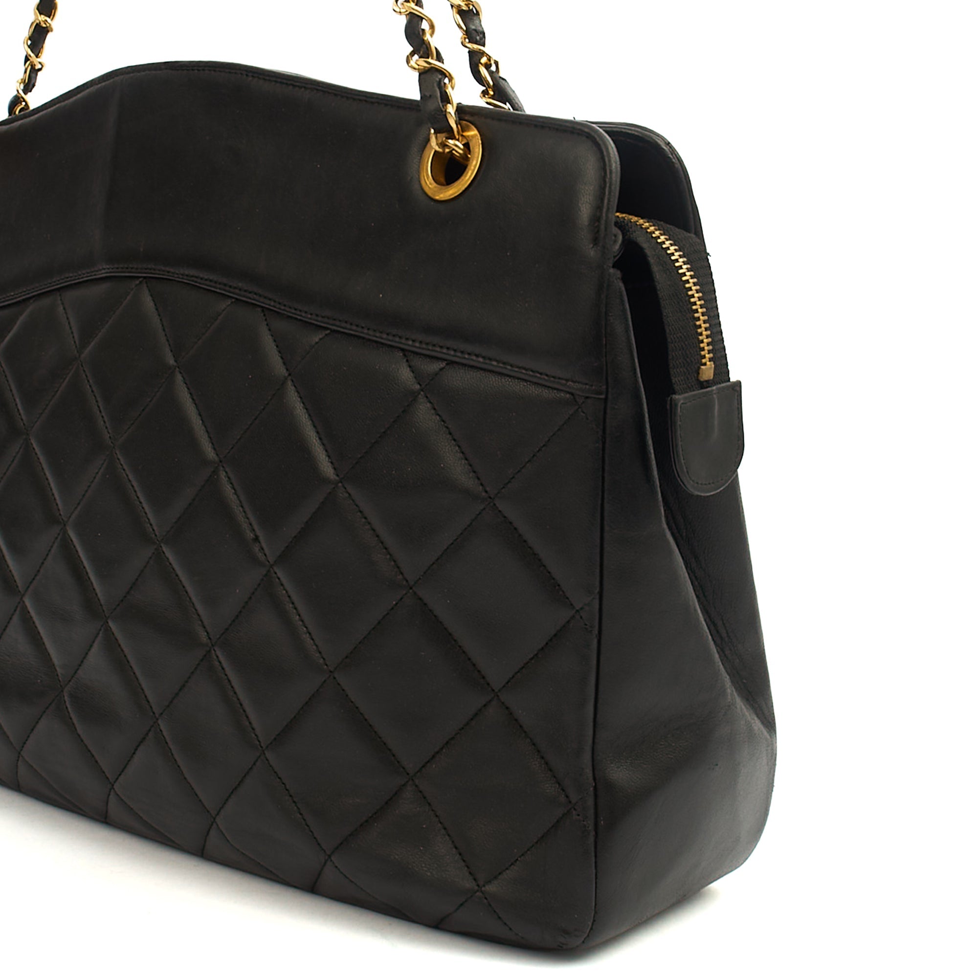 Chanel Tote Vintage Tote in Black, Leather