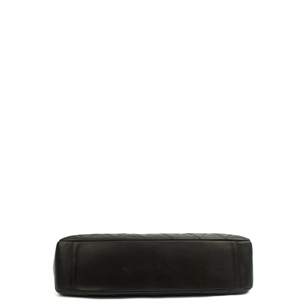 Chanel Tote Vintage Tote in Black, Leather