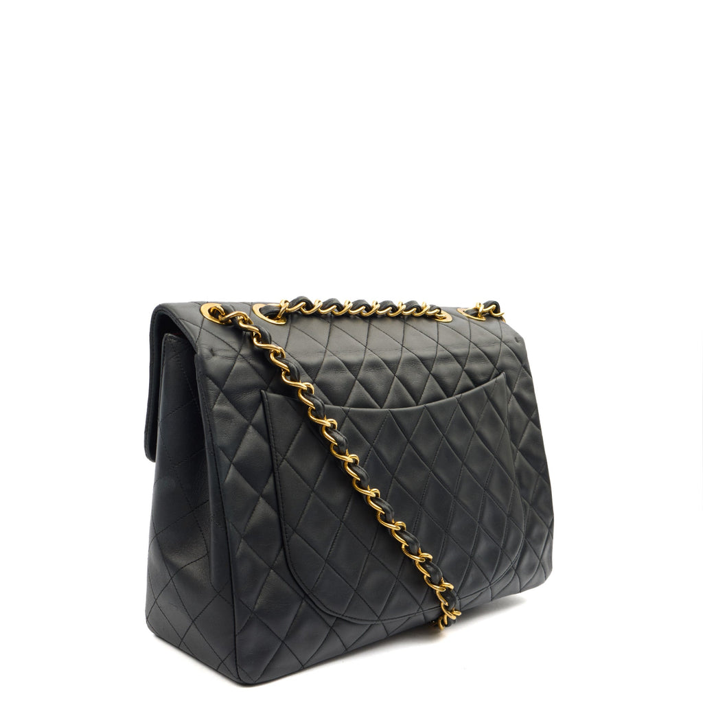 Chanel Shoulder Bag Maxi Jumbo XL in Black, Lambskin Leather