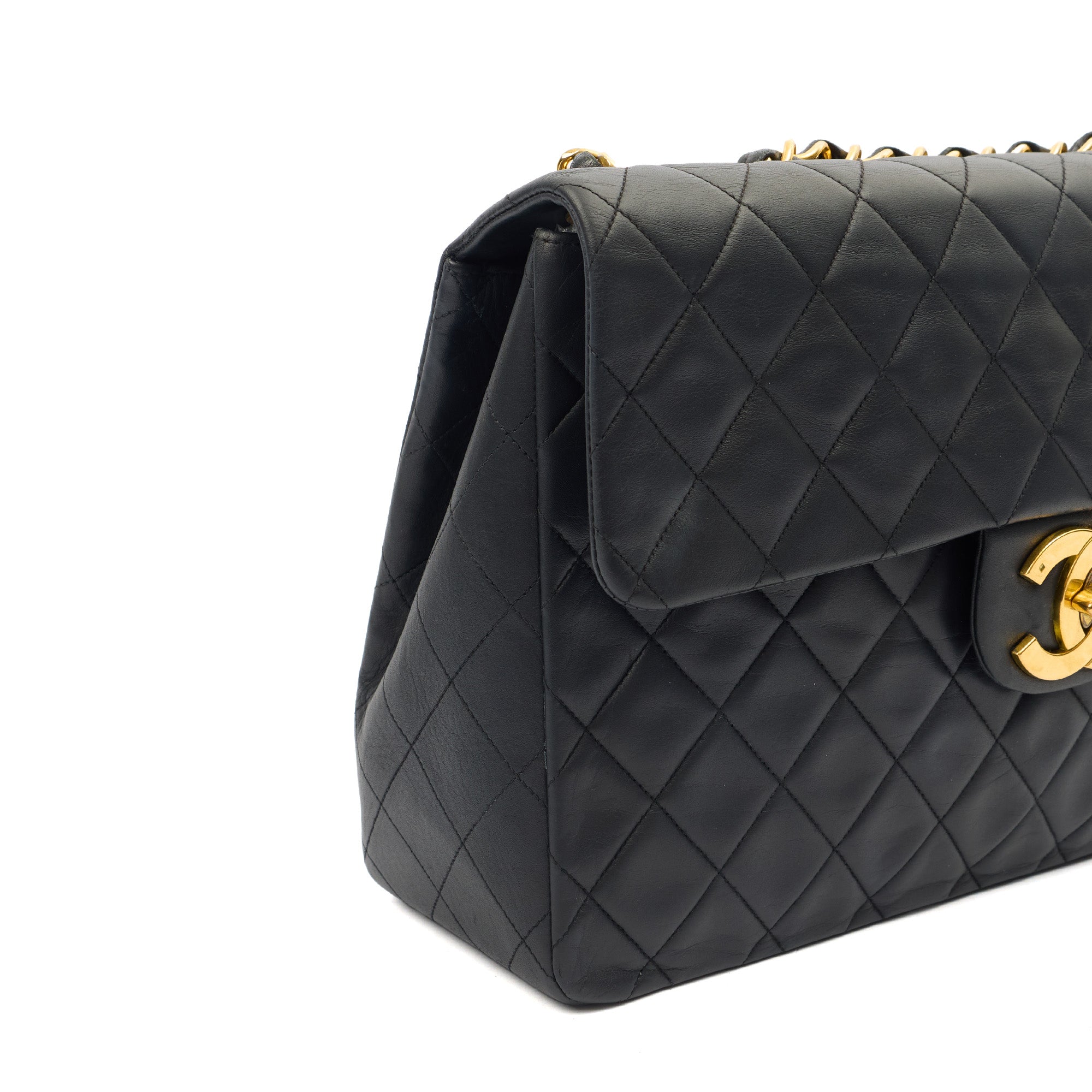 Chanel Shoulder Bag Maxi Jumbo XL in Black, Lambskin Leather