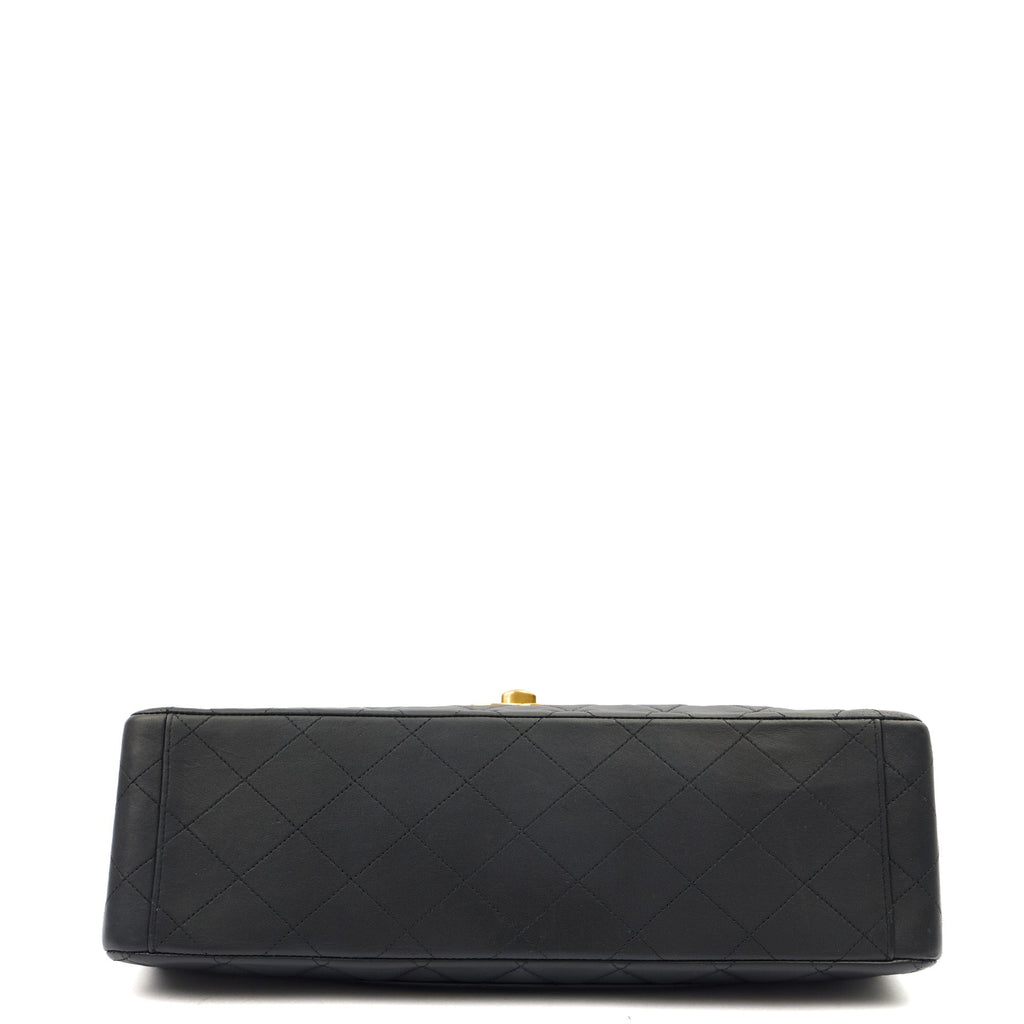 Chanel Shoulder Bag Maxi Jumbo XL in Black, Lambskin Leather