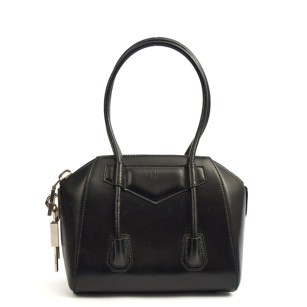 Givenchy Tote Antigona - Small in Black, Box Calfskin